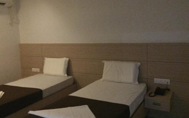 Sri Aditya Inn Boutique Hotel  by OYO Rooms