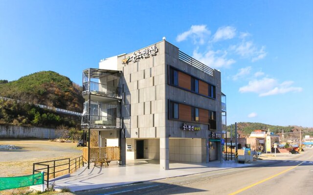 Gyeungju Soyu Spa Pension