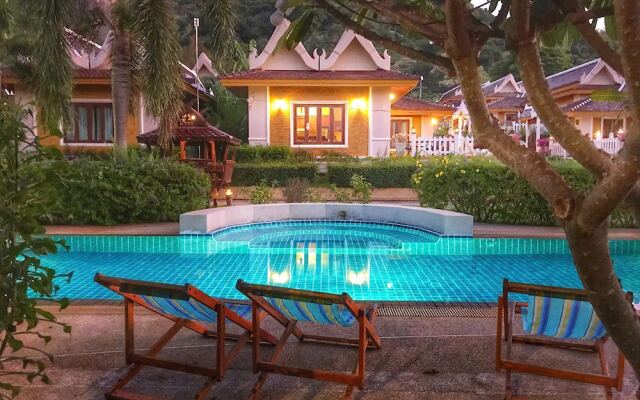 Khao Tao lake and beach villas Hua Hin