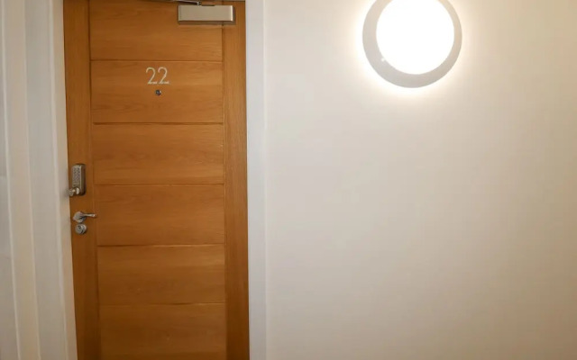 22 River View