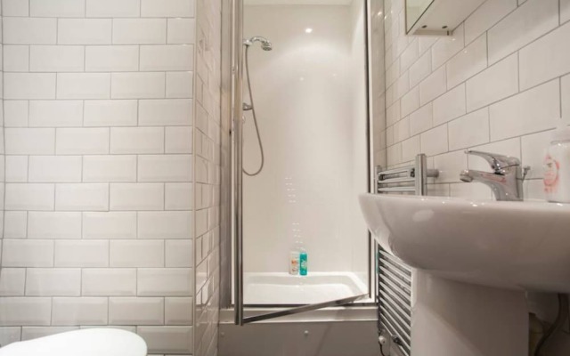 1 Bedroom Apartment Near New Town