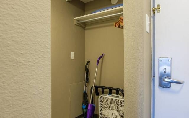 Studio Apt with WiFi by Frontdesk