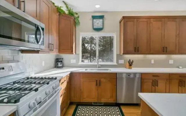 2 Dixie Mt-AC-Hot Tub-4BR/3BA