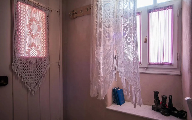 Anthippi Guest House