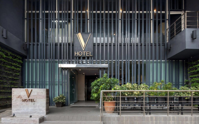 V Hotel