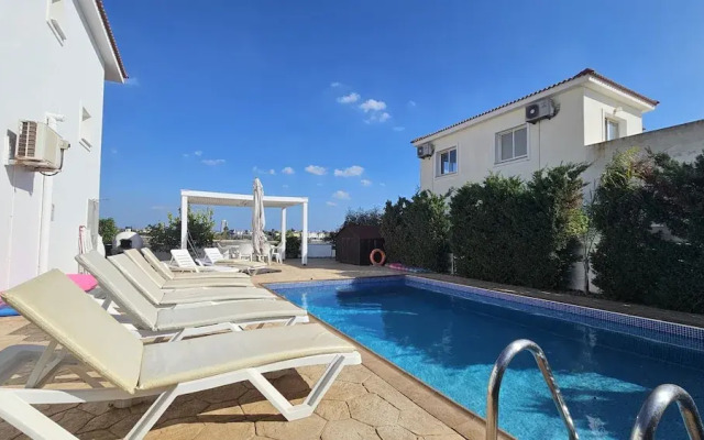 55 ATH - Stay Villa Harsha