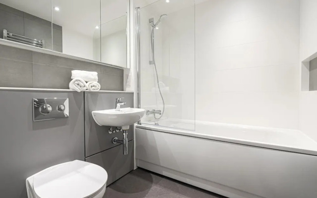Deluxe Leeds Flat With Views