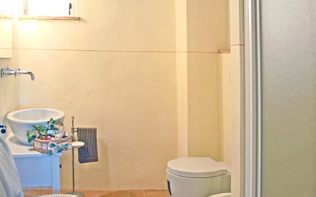 House With 2 Bedrooms in Izzalini, With Wifi