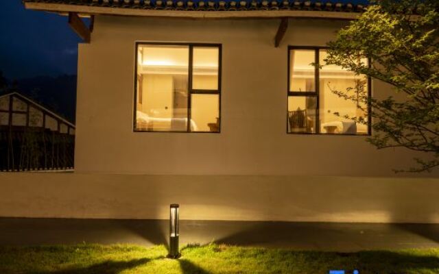 SanShanLi.Rustic Luxury Hotel