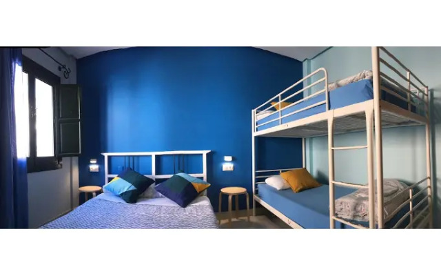 El Baobab Hostel