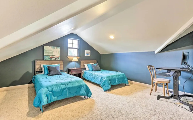 Family-friendly Bend Home w/ Hot Tub & Yard!