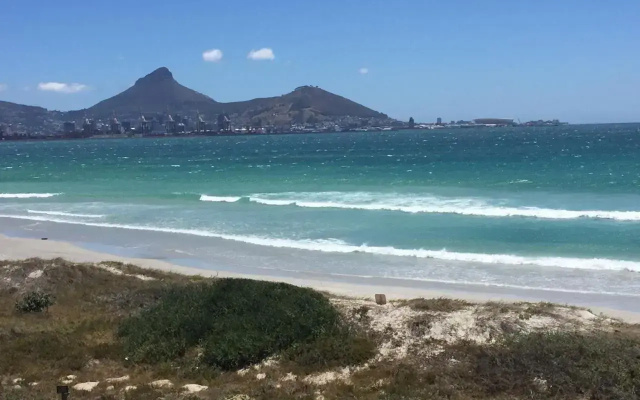 325 Leisure Bay Cape Town