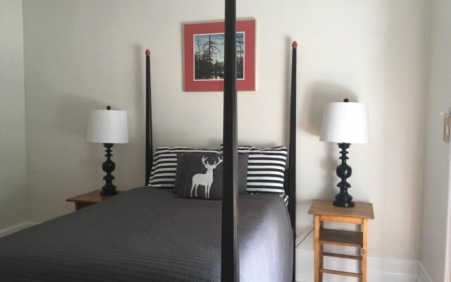 Denaut Mansion Country Inn