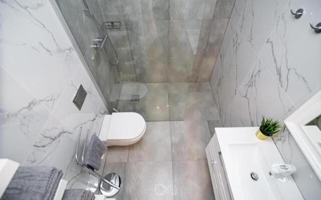 Owls Hill Apartment