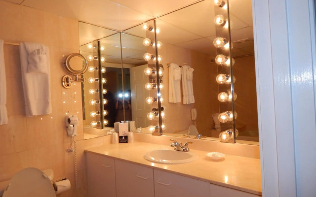 Coconut Malorie Resort Hotel, Ascend Hotel Collection