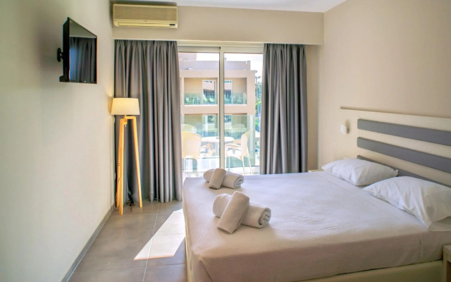 CNic Gemini Hotel
