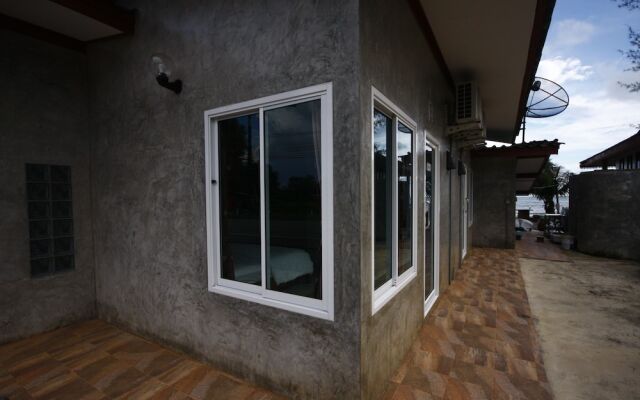 Yaya's House