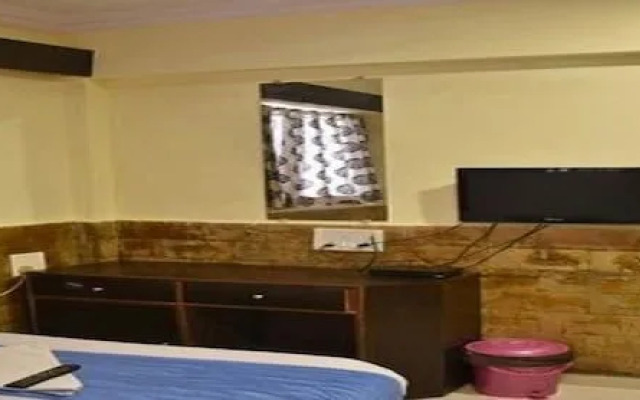 Room Maangta 111 @ Andheri East