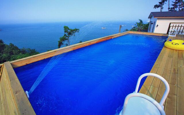 Namhae Eunbit Bada Pension