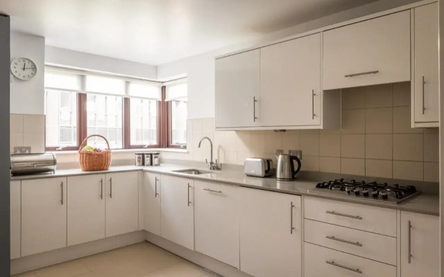 Monarch House Serviced Apartments