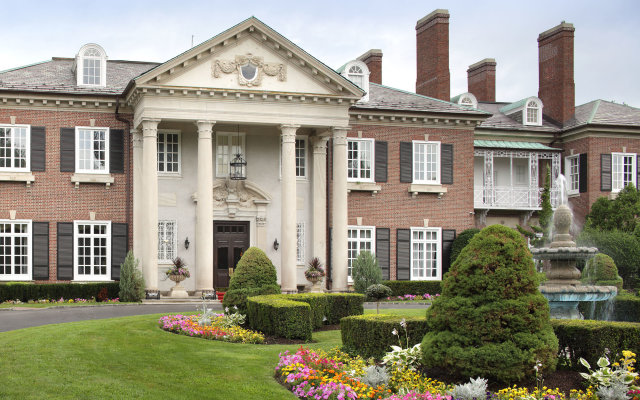 The Mansion at Glen Cove