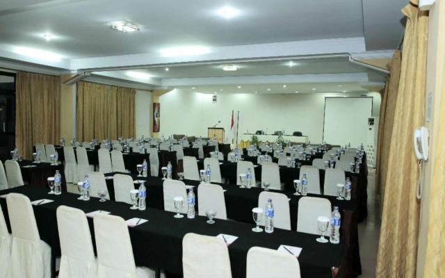 Rizen Premiere Hotel