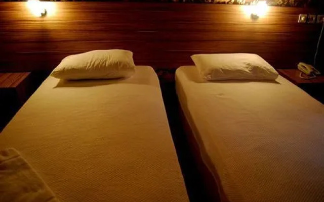 Şimşek Otel