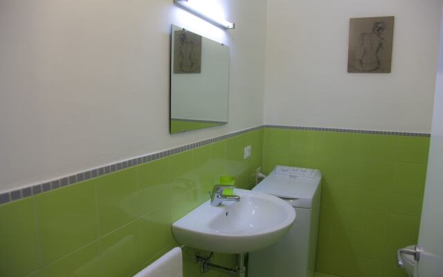 Casa Giulia Diano Castello