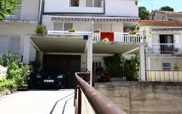 Rooms & Apartments Dolac