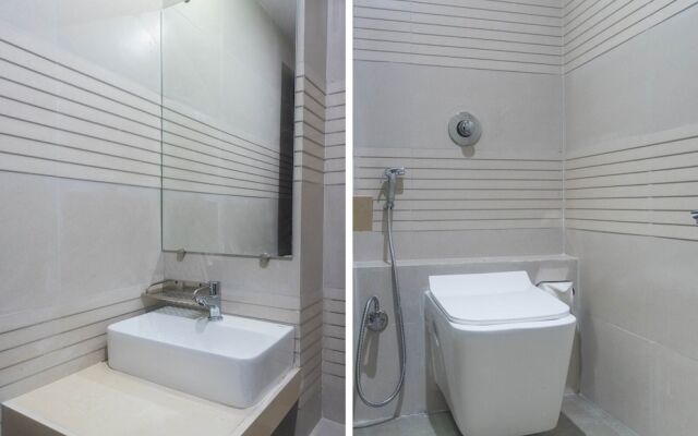 Capital O 29025 Hotel Seven Olive