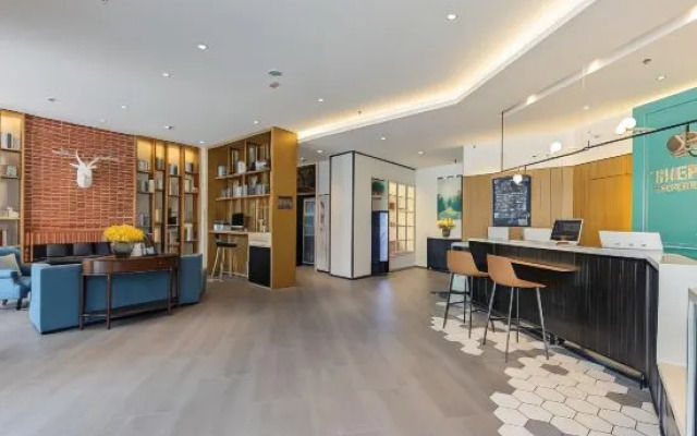 Ginza Jingsu Hotel (Jinan Lok Yuen Street, Quancheng Square, Kuanhouli Store)