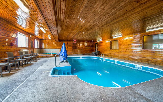 Comfort Inn & Suites North Hays Area