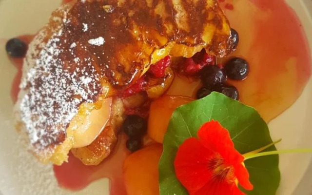 Grovely House Bed & Breakfast