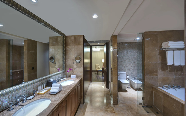 Crowne Plaza Duqm