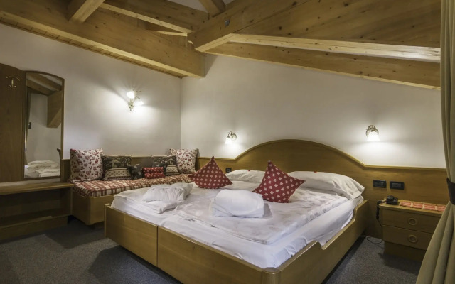 Hotel Ramon
