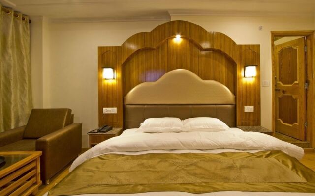 The Paramount Inn