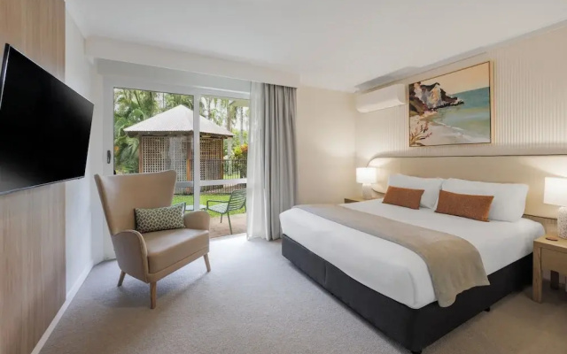 Coral Coast Apartments Palm Cove AVC