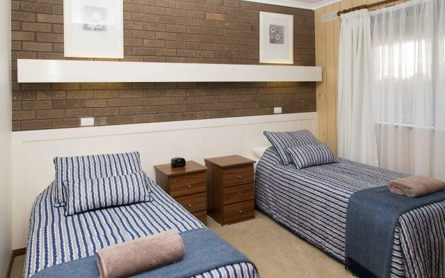 Sandpiper Apartments