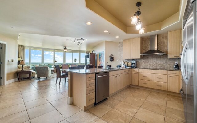 Crd0313 3 Bedroom Condo