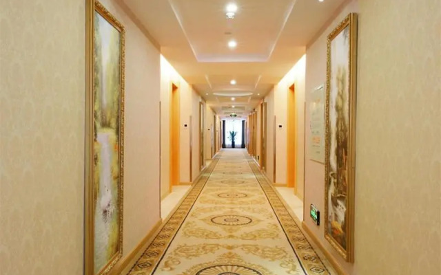 Vienna Hotel (Yongzhou District Government Square)