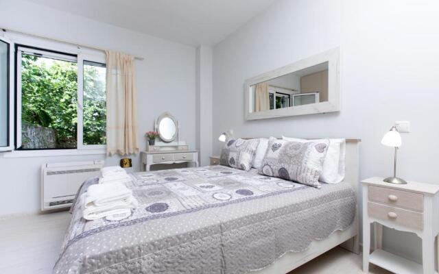 Secret Garden Apartment