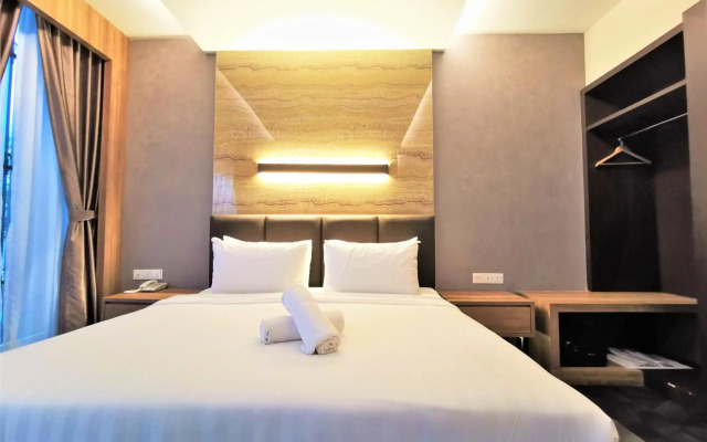 Prestigo Hotel