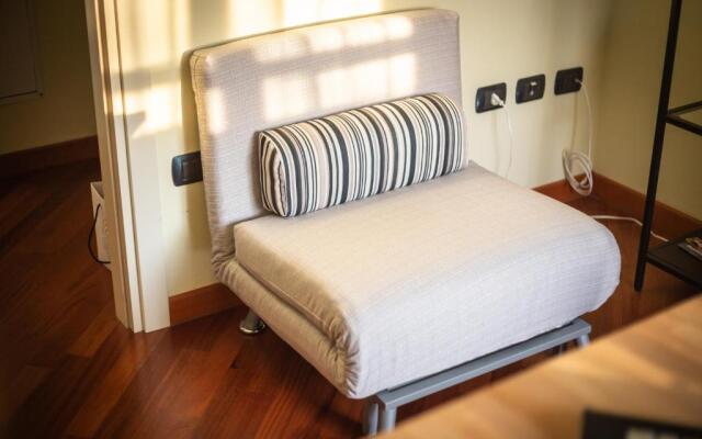 Cinematic Modern Flat, 100 mt da Ospedale
