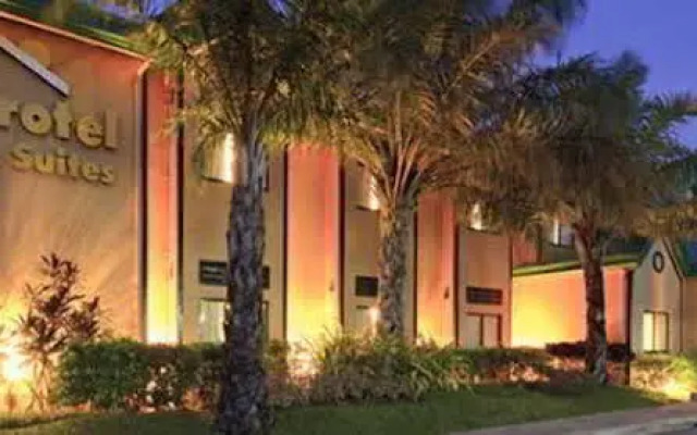 MICROTEL INN y SUITES BY WYNDHAM