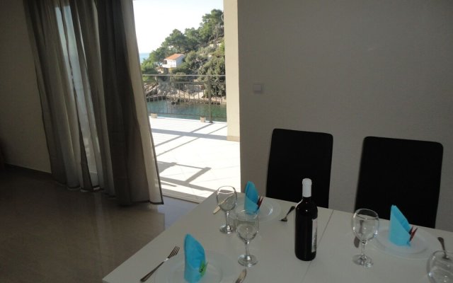 Lovely Apartment With Terrace and Gorgeous sea View. Near the Beach !
