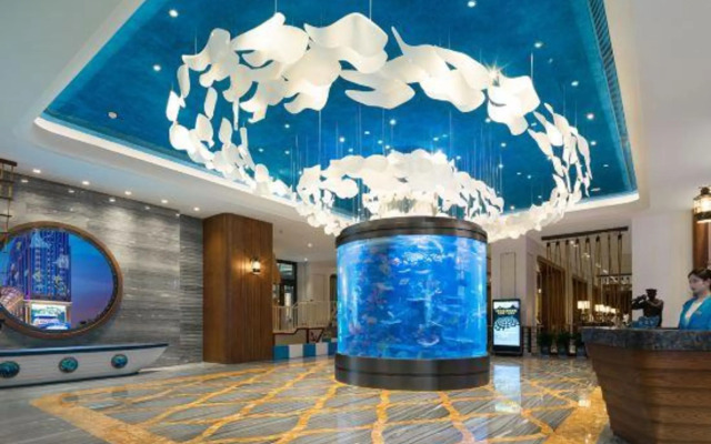 Global Harbor Cruise Hotel