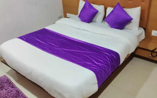 OYO 90158 Hotel Global