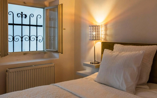 Royal Route Residence