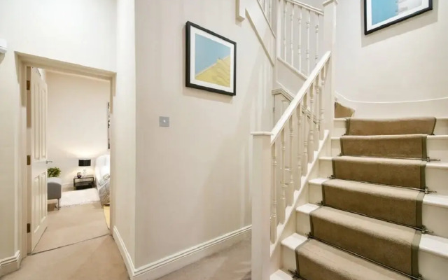 Central London Mews House