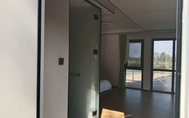 Unicorn Rocket Resort – Guest Rooms – Wenchang